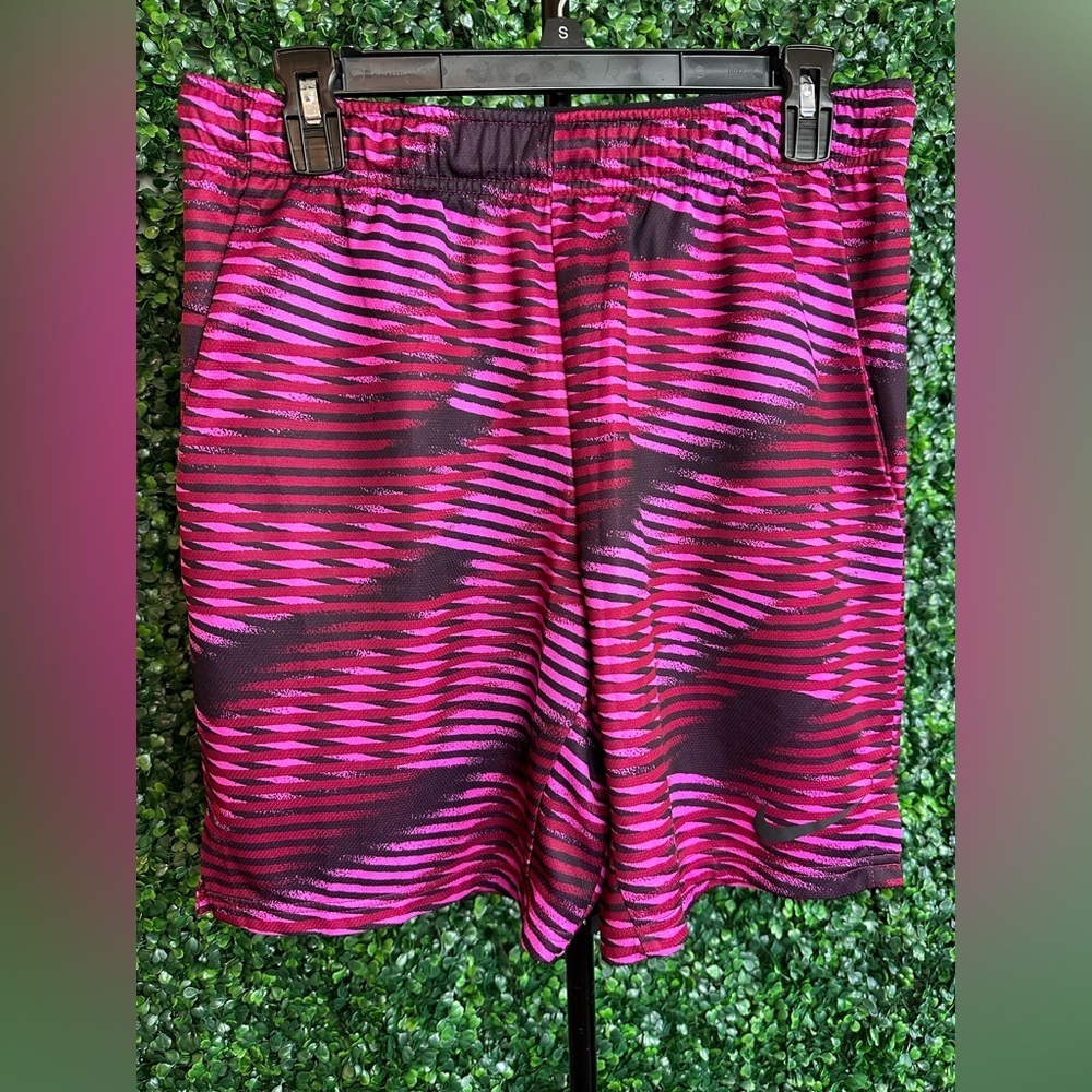 Women's Nike Dri-Fit Pink Athletic Basketball Training Shorts Medium